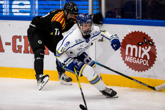 Leksands Jennifer Carlsson  oh  Brynäs Sofia Ljung