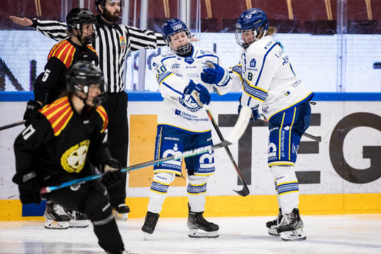 Leksands Phoebe Staenz och Leksands Ella Albinsson