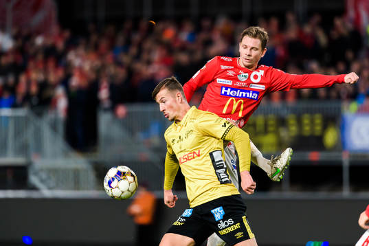 Elfsborgs Simon Olsson och Degerfors Johan Bertilsson
