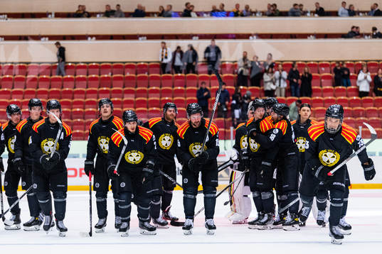 Brynäs spelare jublar