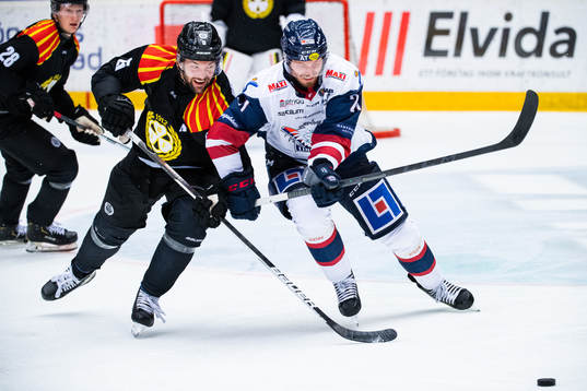 Brynäs Simon Bertilsson och Linköpings Christoffer Ehn