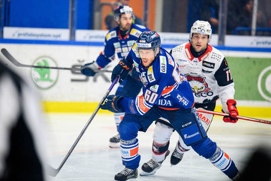 Växjös Erik Josefsson och Malmö Redhawks Pathrik