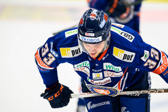 Växjös Julius Nättinen har ont