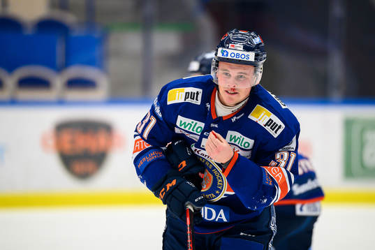 Växjös Olle Lycksell blöder
