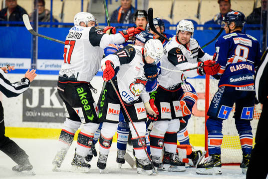 Malmö Redhawks Emil Sylvegård , Pathrik Westerholm och