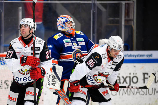 Malmö Redhawks Ponthus Westerholm och Lance Bouma deppar