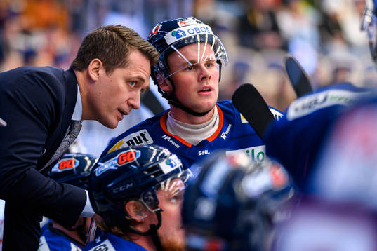 Växjös tränare Sam Hallam och Olle Lycksell