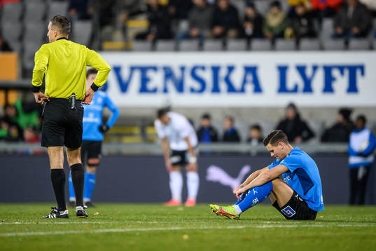 Halmstads Marcus Antonsson har ont