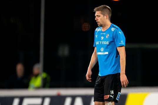 Halmstads Mikael Boman deppar