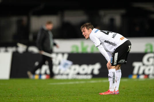 Örebros Noel Mileskog deppar