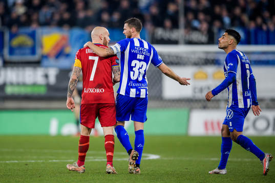 Djurgårdens Magnus Eriksson och IFK Göteborgs Marcus Berg