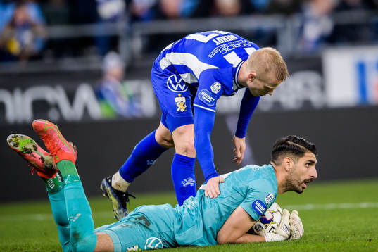 IFK Göteborgs Oscar Wendt och målvakt Giannis Anestis