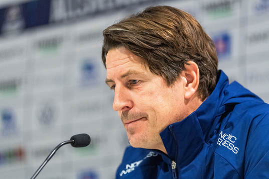 Djurgårdens tränare Thomas Lagerlöf på presskonferensen