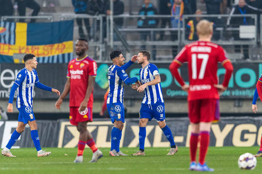 IFK Göteborgs Hosam Aiesh och Marcus Berg jublar
