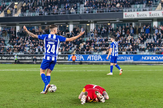 IFK Göteborgs Filip Ambroz reagerar
