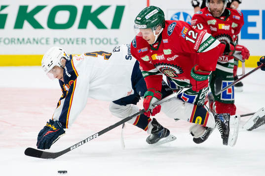 Djurgårdens Filiph Engsund och Frölundas Max Friberg