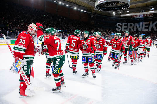 Frölundas målvakt Matthew Tomkins och Patrik Carlsson
