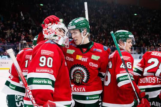 Frölundas målvakt Matthew Tomkins och Simon Edvinsson