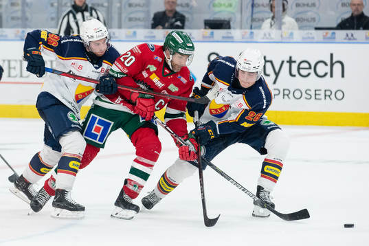 Djurgårdens Matthew Lorito och Alex Brännstam mot