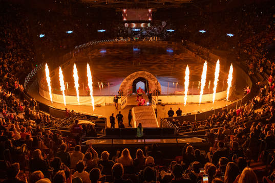 Frölundas intro innan ishockeymatchen i SHL mellan