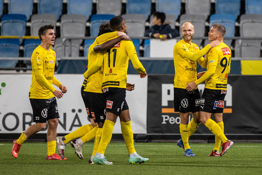 Mjällbys Amin Sarr, Viktor Gustafson och Elias Andersson