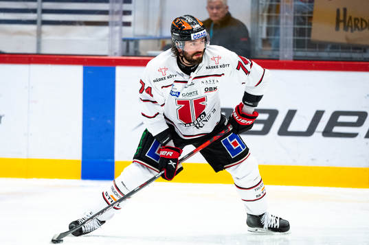 Örebros Nick Ebert