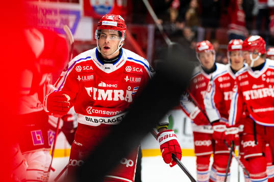Timrås Viktor Lodin jublar
