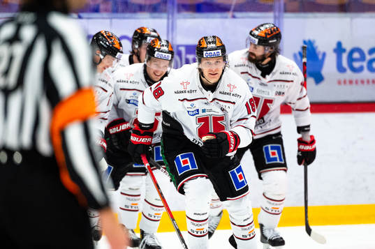 Örebros Rodrigo Abols jublar