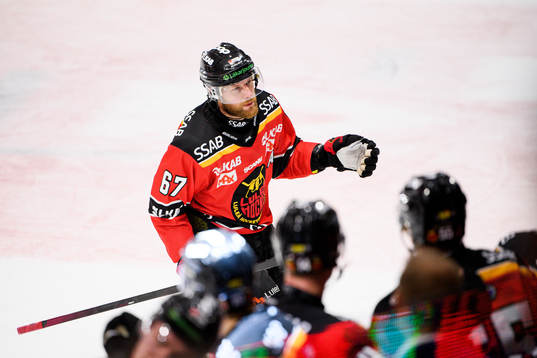 Luleås Linus Omark jublar
