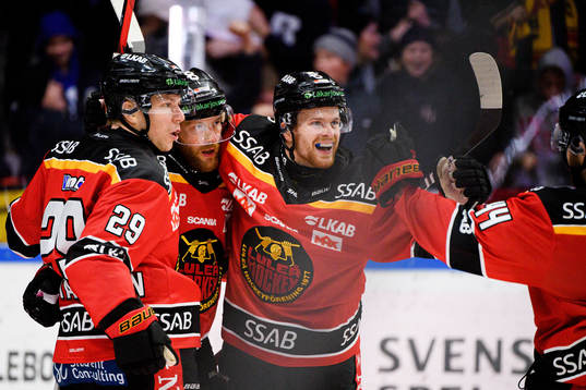 Luleås Erik Gustafsson , Linus Omark och Brendan Shinnimin