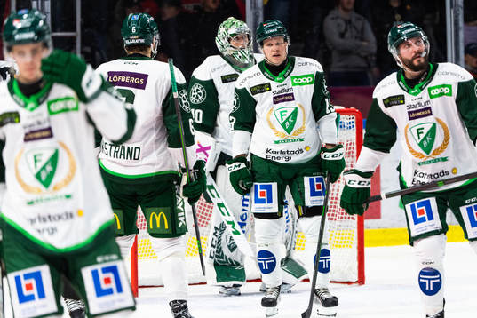 Färjestads Daniel Viksten deppar