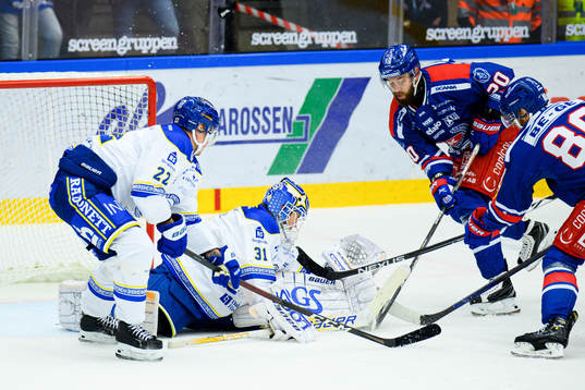 Leksands Tobias Ekberg och målvakt Kasimir Kaskisuo
