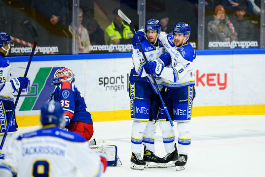 Leksands Max Veronneau och Matt Caito jublar