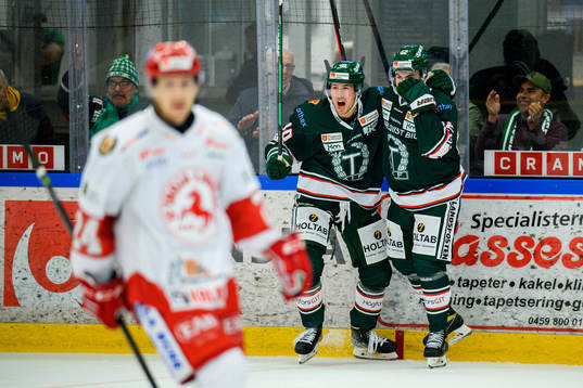 Tingsryds Tobias Fladeby och Ludvig Elvenes jublar