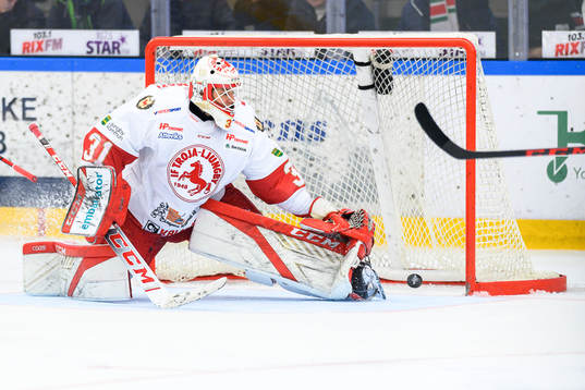 Tingsryds Ludvig Elvenes (ej i bild) gör mål 4-2 bakom