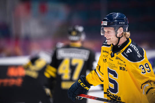 Södertäljes Brett Pollock deppar