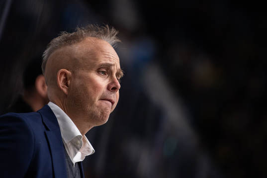 s assisterande tränare Mikael Sundell