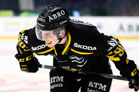 s Sebastian Falk har ont