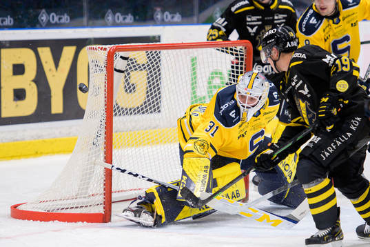 s Lucas Carlsson