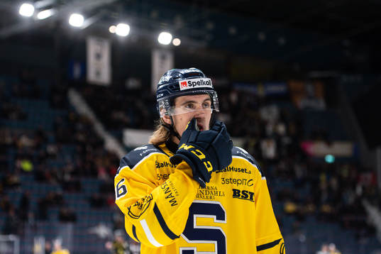 Södertäljes Alfred Hjälm deppar