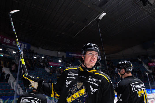s Malte Setkov jublar