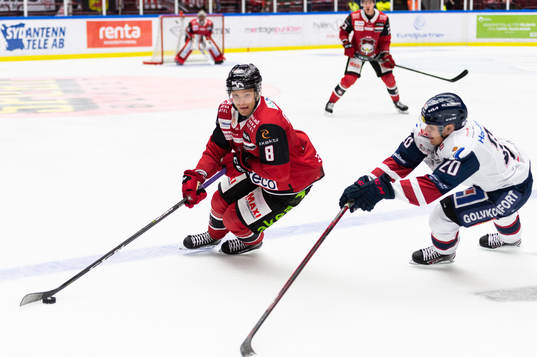 Malmö Redhawks Johan Olofsson och Linköpings Nikola Pasic
