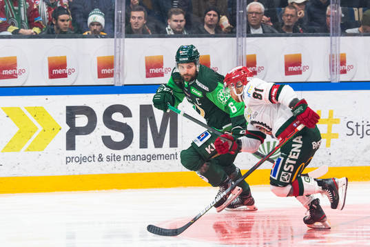 Färjestads Mikael Wikstrand och Frölundas Ryan Lasch