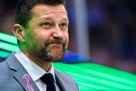 Färjestads assisterande tränare Pelle Prestberg deppar