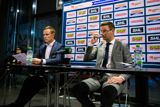 Frölundas tränare Roger Rönnberg och Färjestads