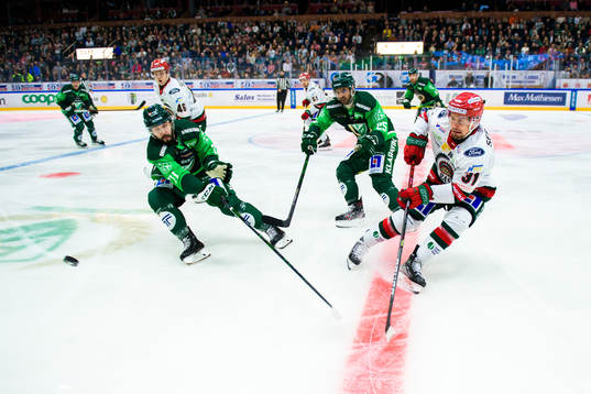 Färjestads Jesse Virtanen och Frölundas Nicklas Lasu