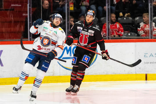 Växjös Emil Forslund jublar