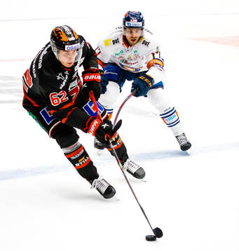 Örebros Robert Leino och Växjös Emil Forslund