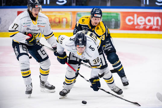 s Nichlas Torp och Södertäljes Brett Pollock