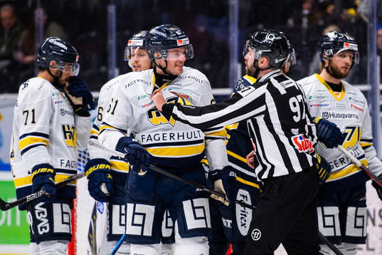 s HV71:s Juuso Ikonen